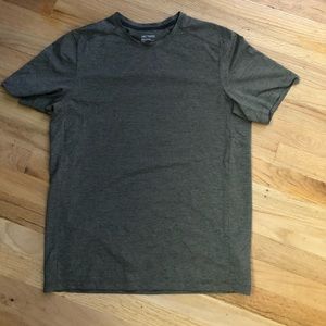 ARC’TERYX small shirt fair trade certified excellent condition.